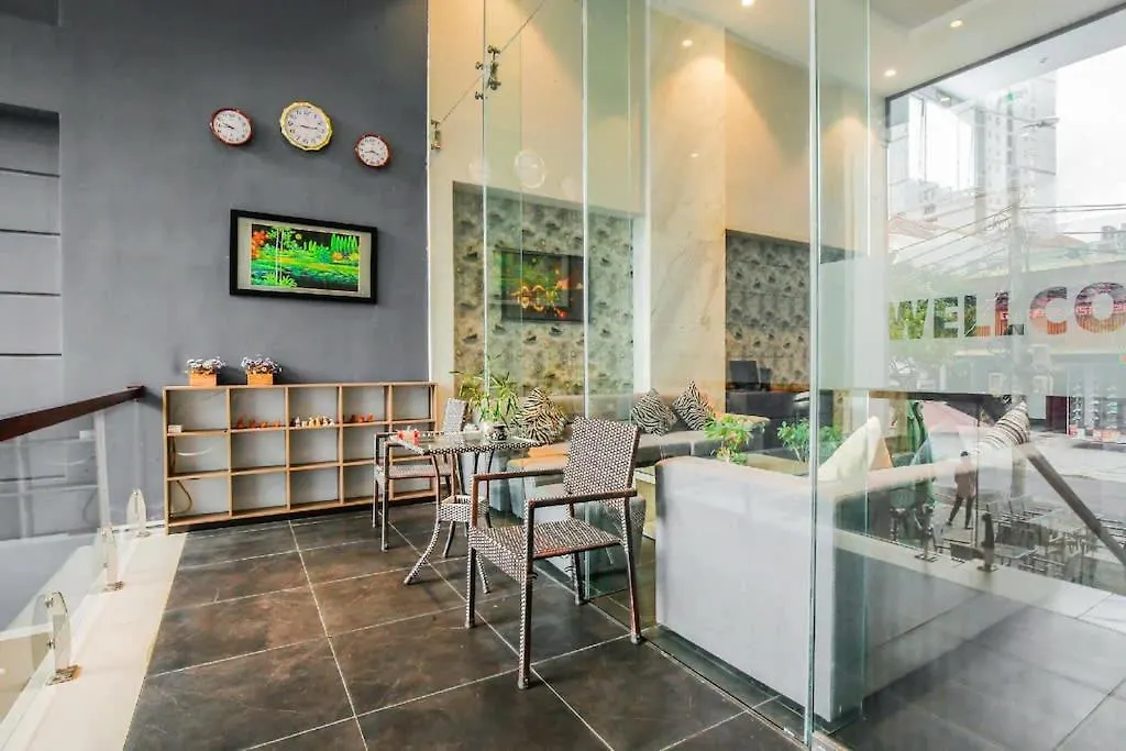Blue Luxury Hotel Da Nang 2*,  Vietnam