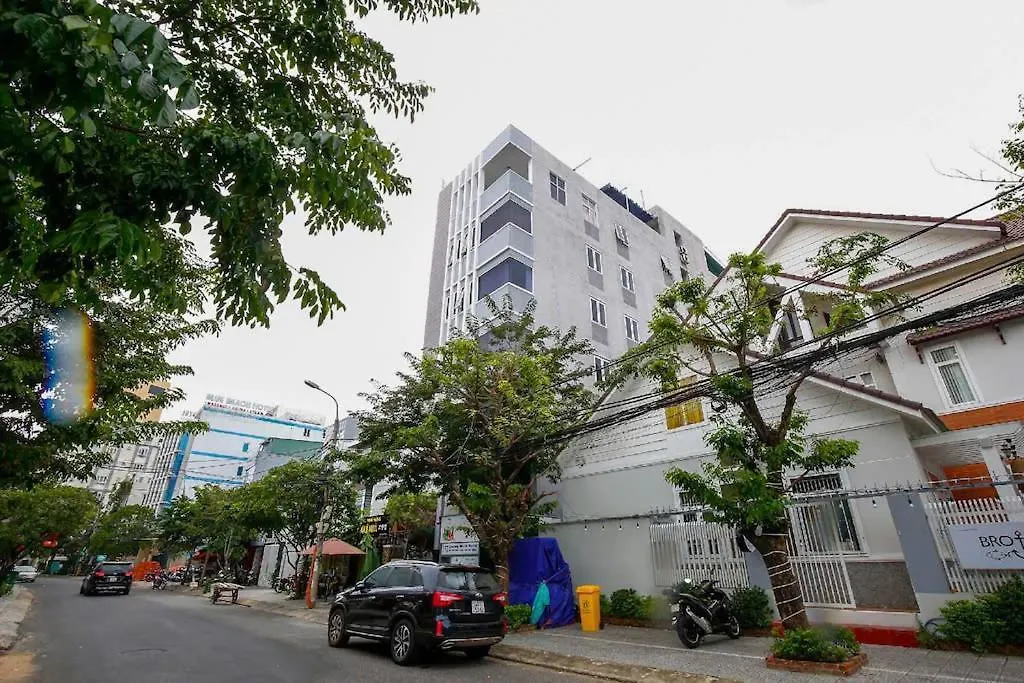 Blue Luxury Hotel Da Nang